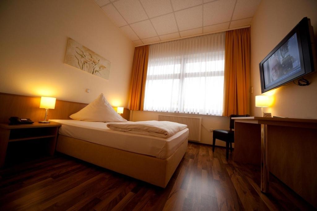 Hotel Zur Rebe ฮ็อคไฮม์ อัม ไมน์ ห้อง รูปภาพ