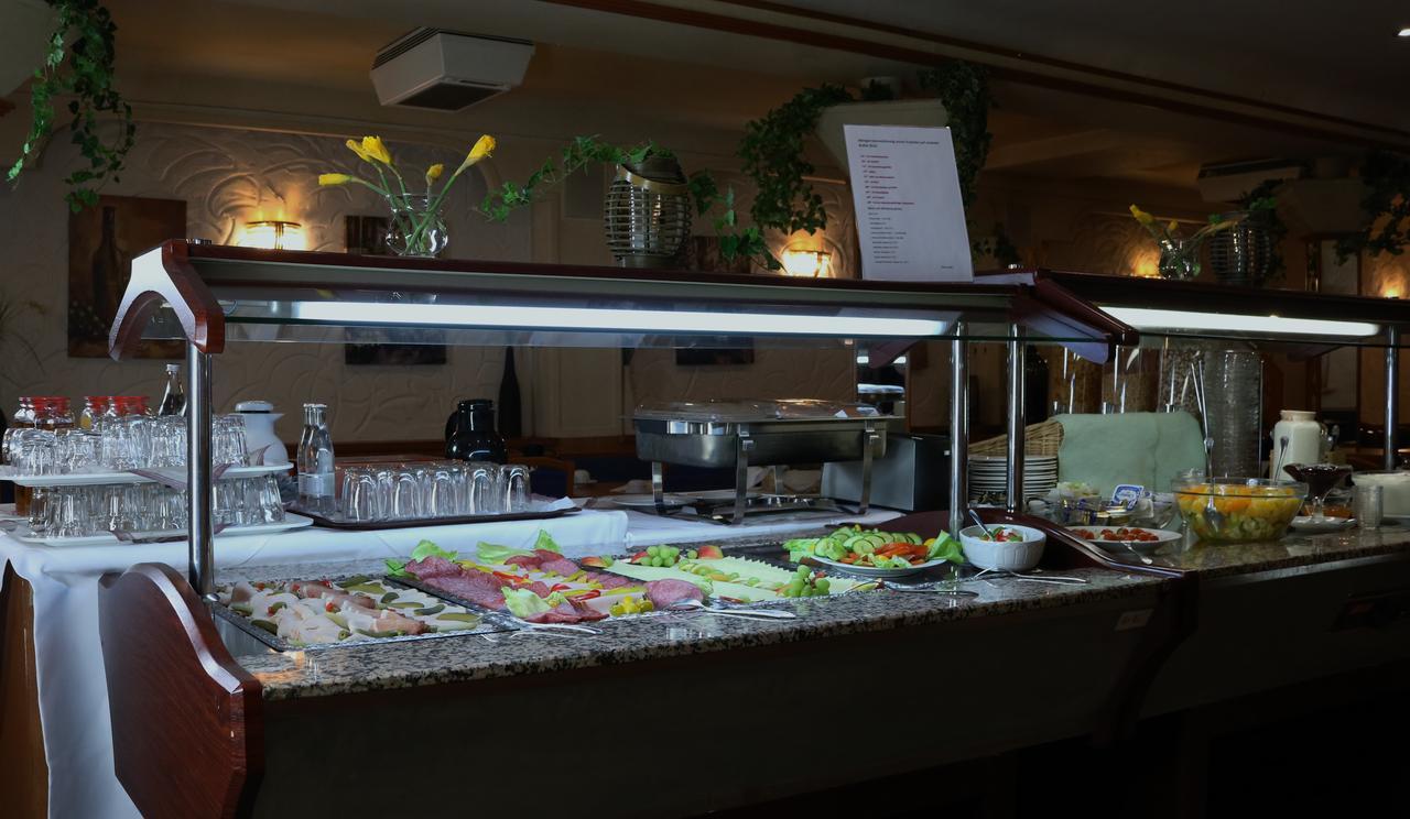 Hotel Zur Rebe ฮ็อคไฮม์ อัม ไมน์ ภายนอก รูปภาพ